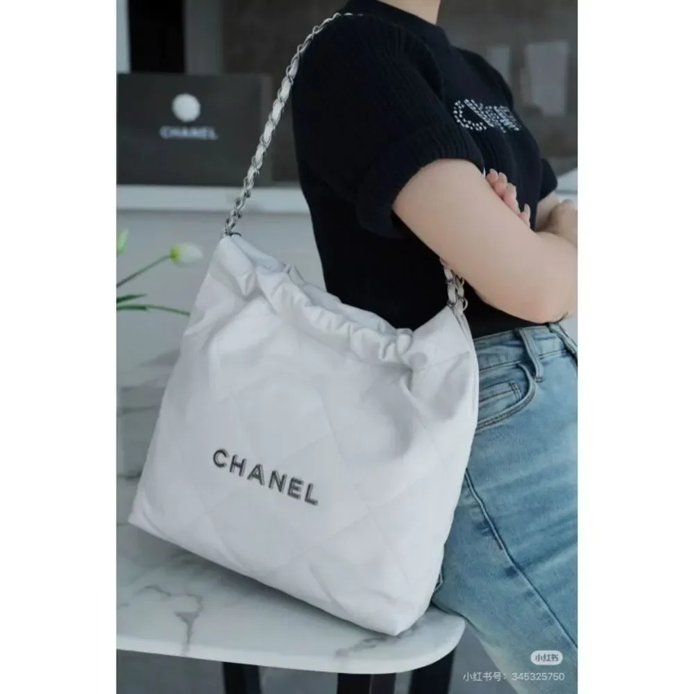Chanel Women Pre-Loved Bag Very Good Condition